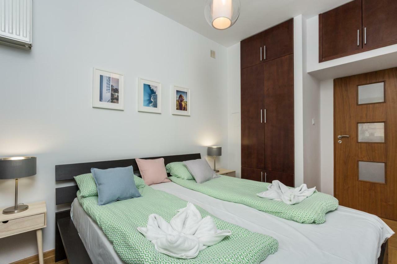 Shortstaypoland Krucza Warsaw Exterior photo